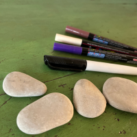 DIY Happy stones